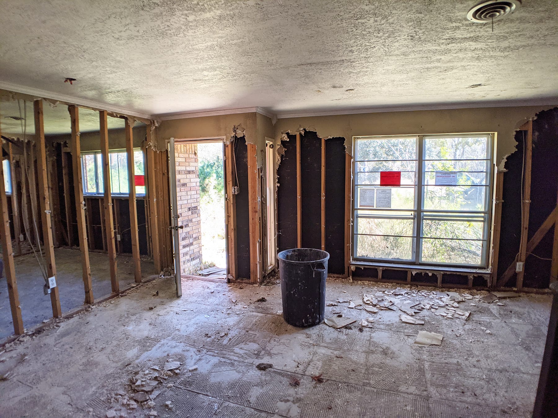 Online Auction Single Family Home 4327 McFarland Circle, Orange, TX