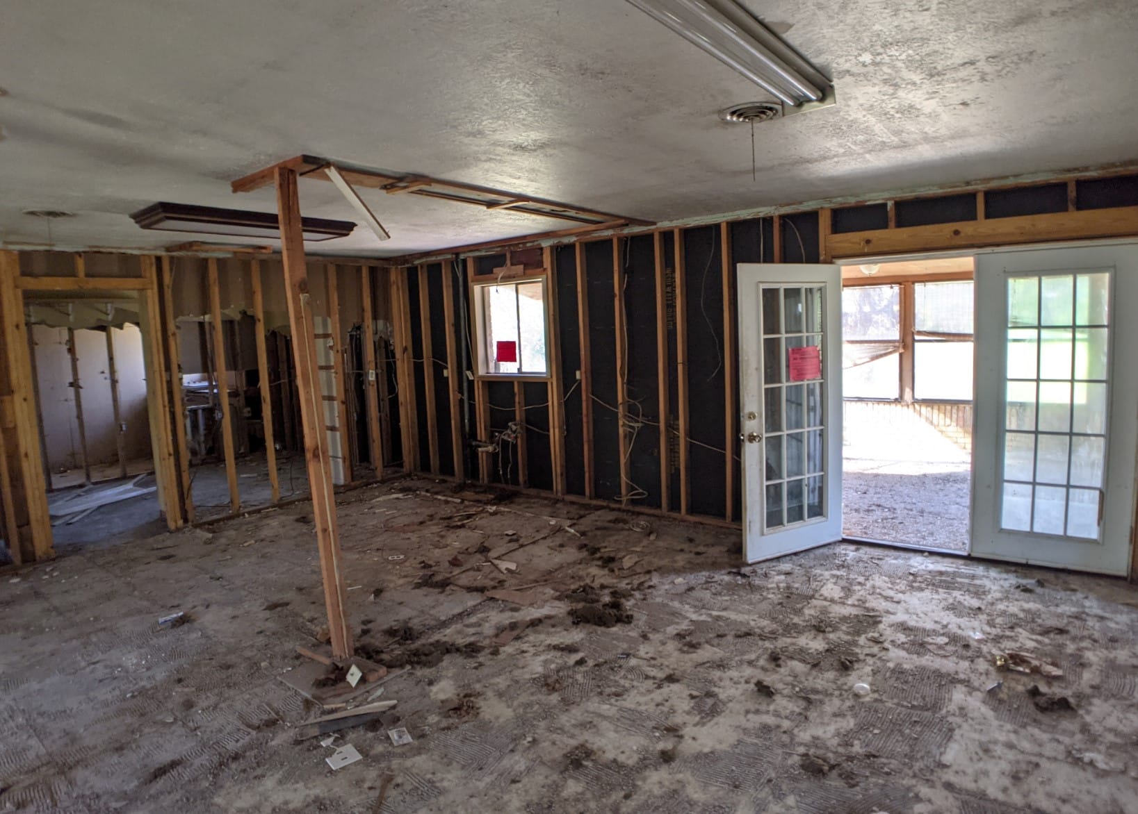 Online Auction Single Family Home 4327 McFarland Circle, Orange, TX