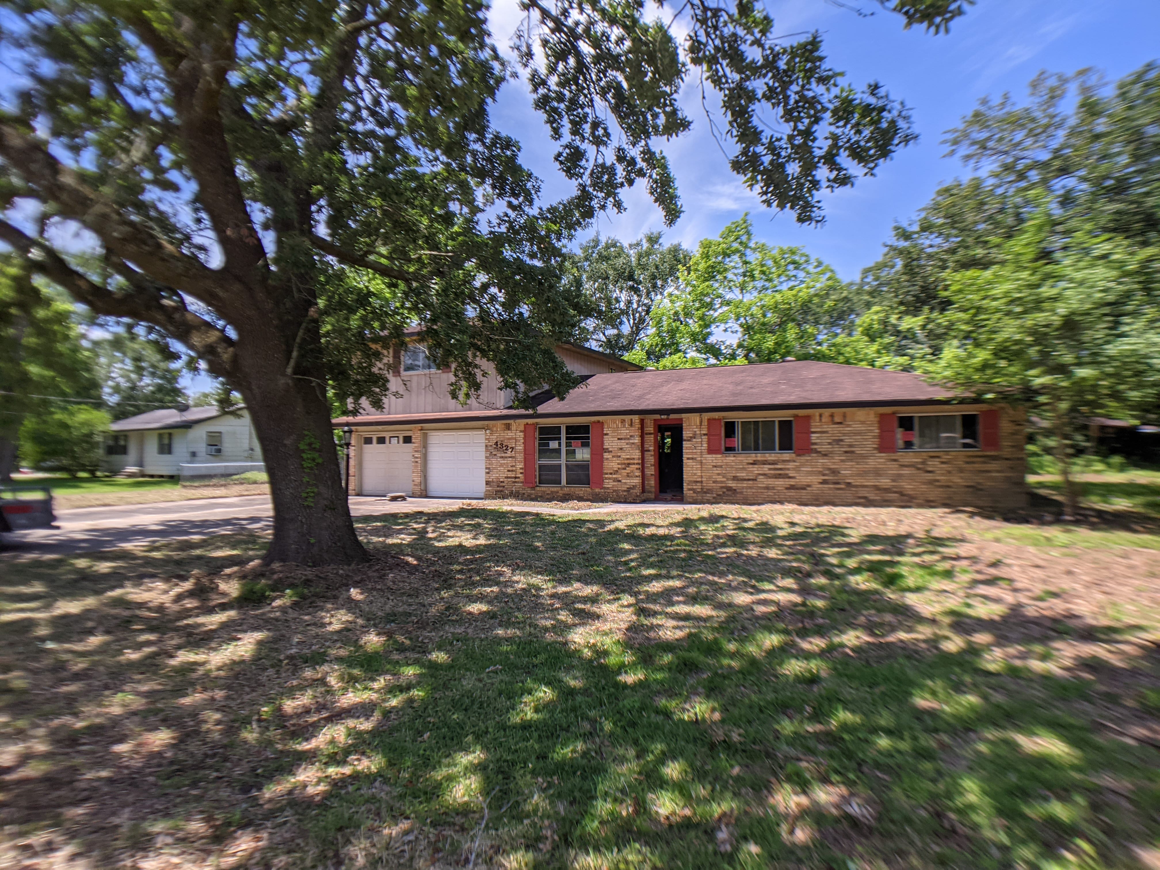 Online Auction Single Family Home 4327 McFarland Circle, Orange, TX