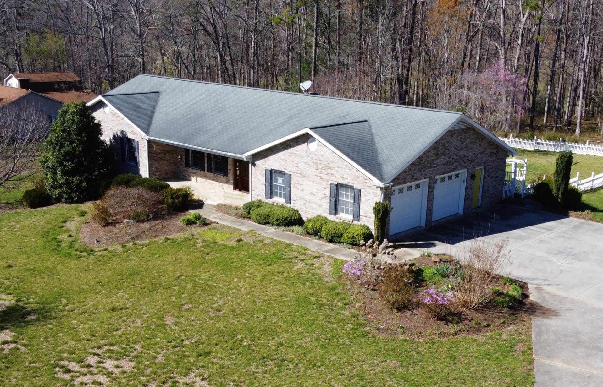 Online Auction Single Family Home, 1734 Orchard Drive, Lenoir, NC