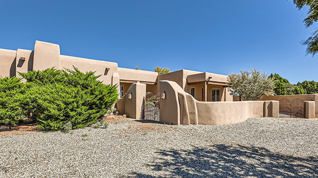 Online Auction: Single Family Home, 11 Clove Court, Santa Fe, NM