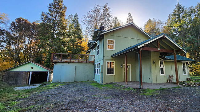 Online Auction: Single Family Home, 12959 Water Gap Rd, Williams, OR